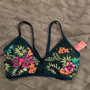 NWT Xhilaration Flower Bikini Top